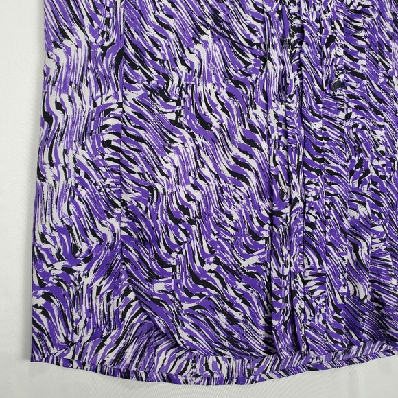 Calvin Klein Sleeveless Blouse Size Large with Purple, Black, and White Pattern - Picture 7 of 16